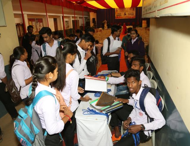 R.S Mundle Dharampeth Arts and Commerce College Nagpur Extra-Curricular photo 1